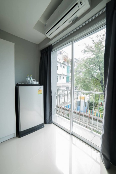 S44room 37/64