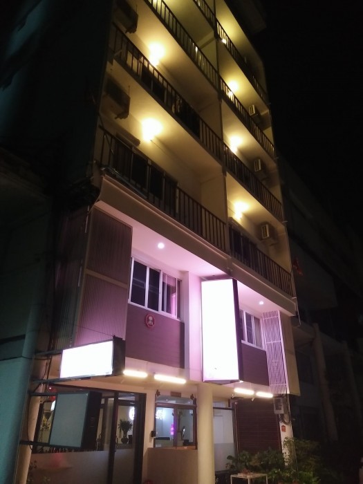 Tim Place Bts Phra Khanong 64/88