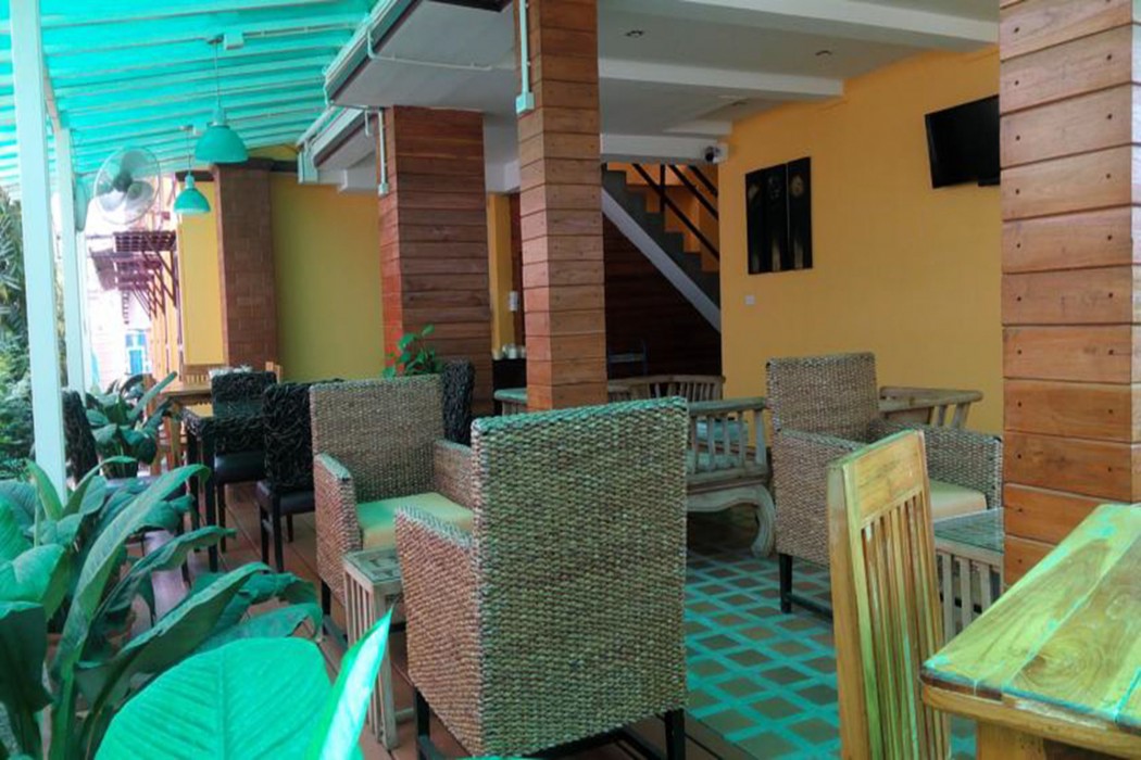 Yellow Tique Hotel 42/58