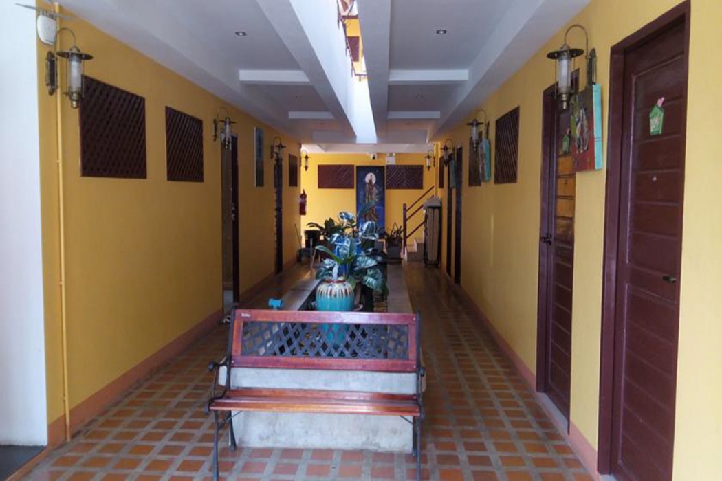 Yellow Tique Hotel 37/58