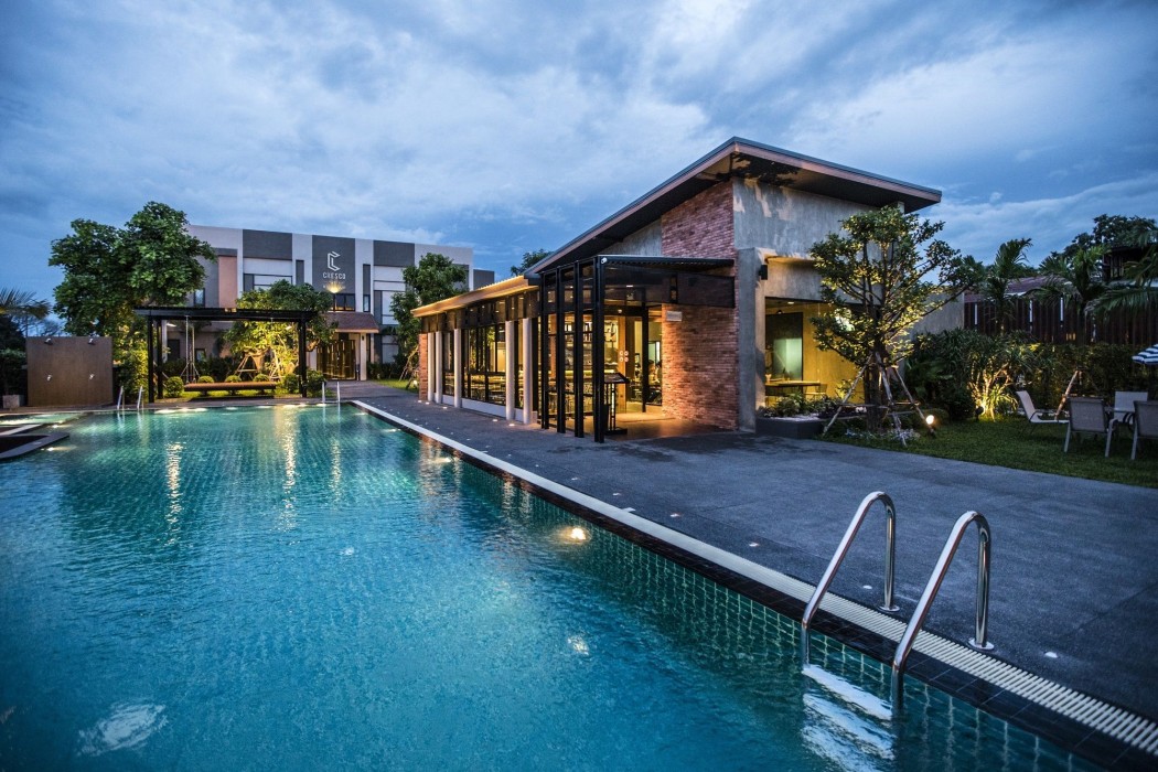 Cresco Hotel Buriram 29/100