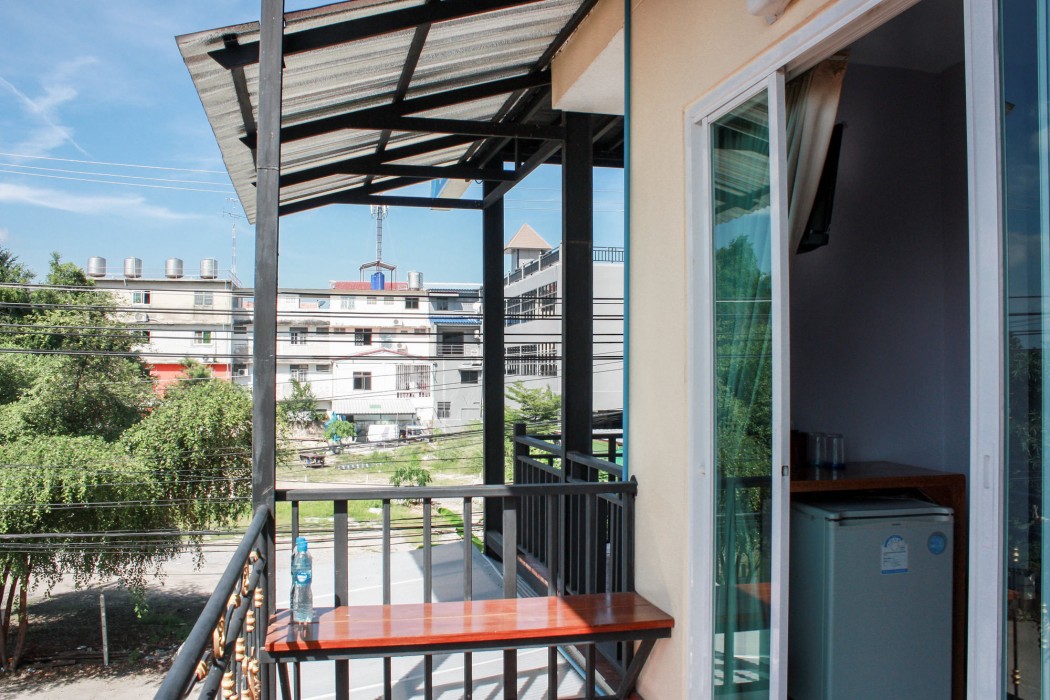 Baan Taklom Chomtalay 27/46