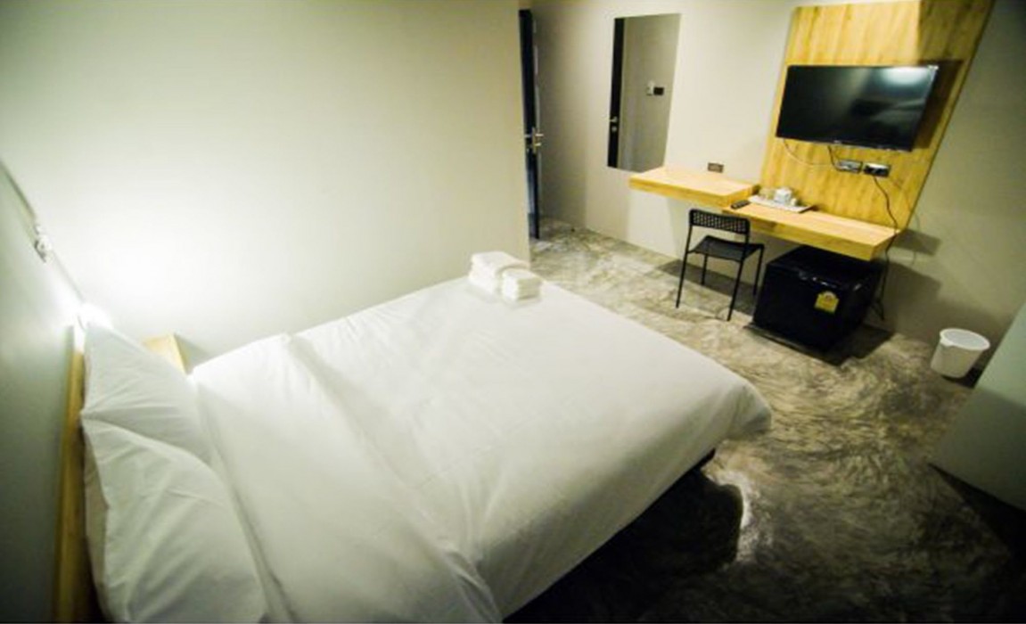 Izen Plus Budget Hotel & Residences 21/57
