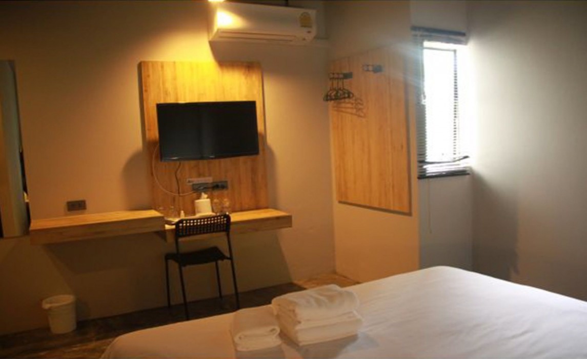 Izen Plus Budget Hotel & Residences 25/57