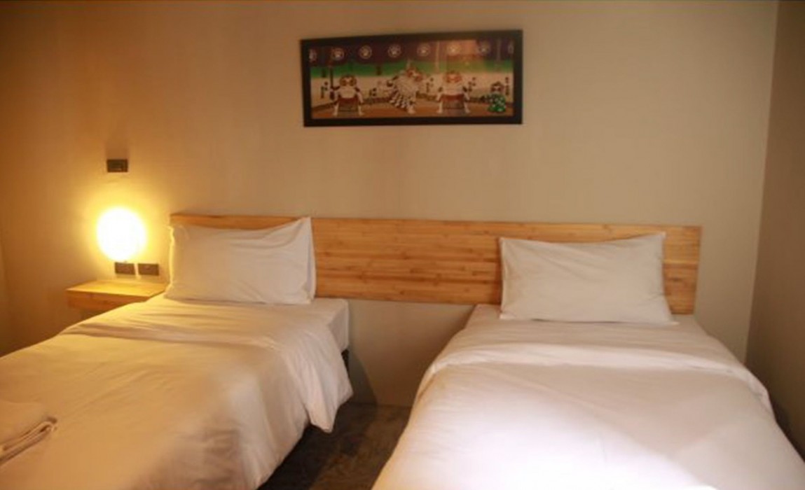 Izen Plus Budget Hotel & Residences 32/57