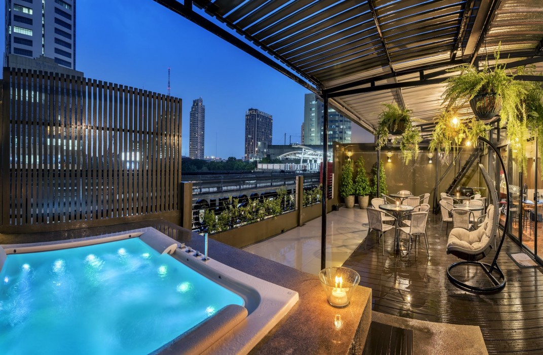 The Posh Phayathai 58/100
