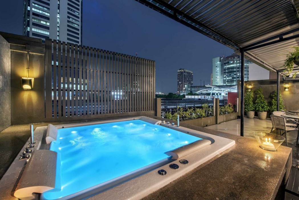 The Posh Phayathai 56/100