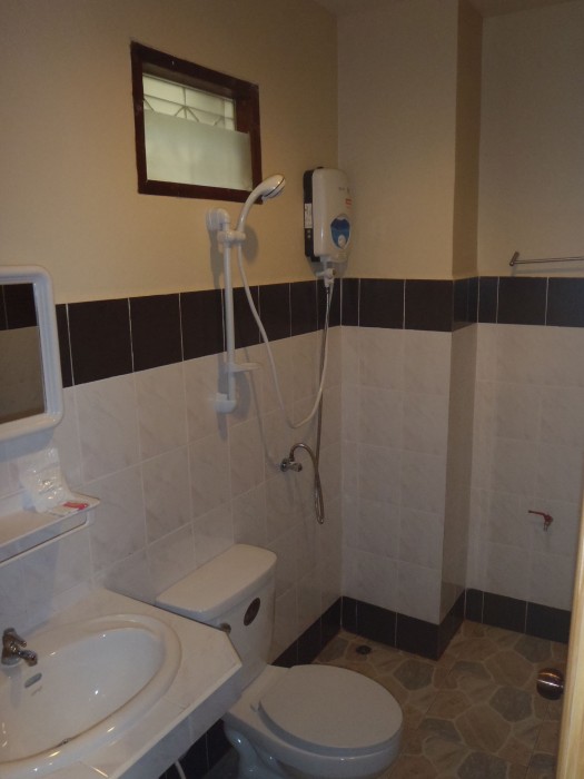 Silver Sands Beach Resort 69/100