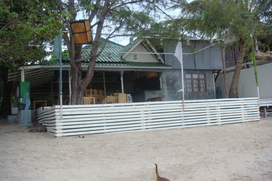 Silver Sands Beach Resort 40/100