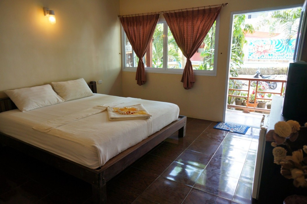 Silver Sands Beach Resort 45/100
