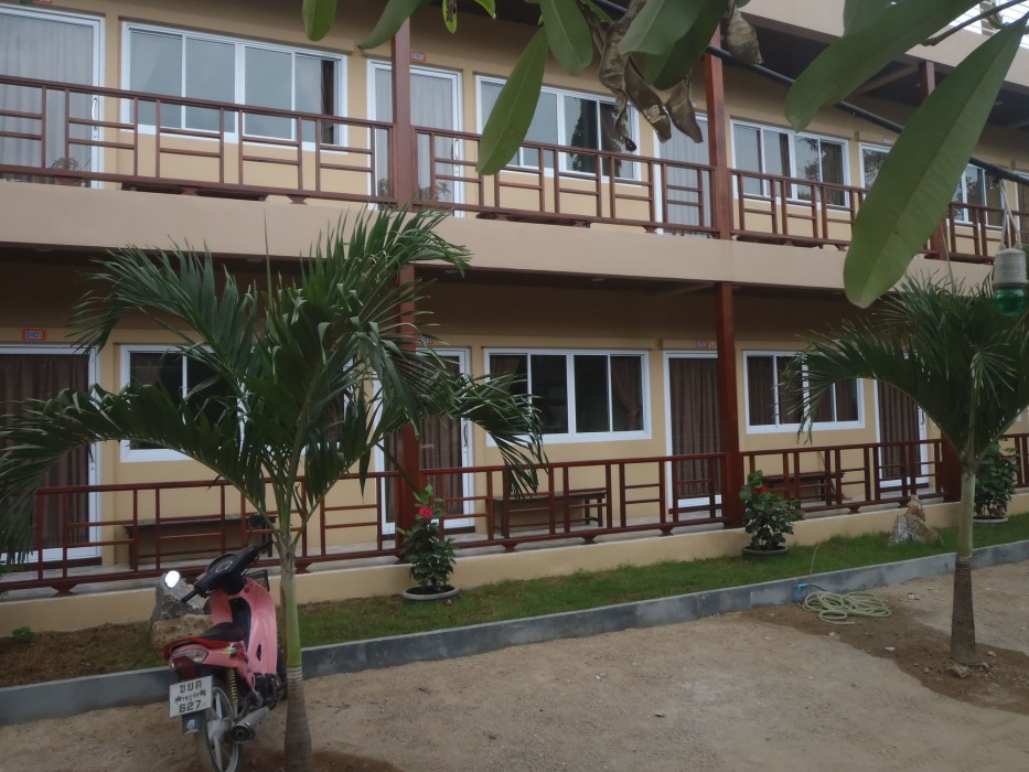 Silver Sands Beach Resort 71/100