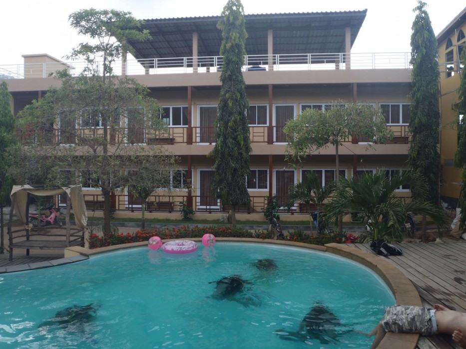 Silver Sands Beach Resort 60/100