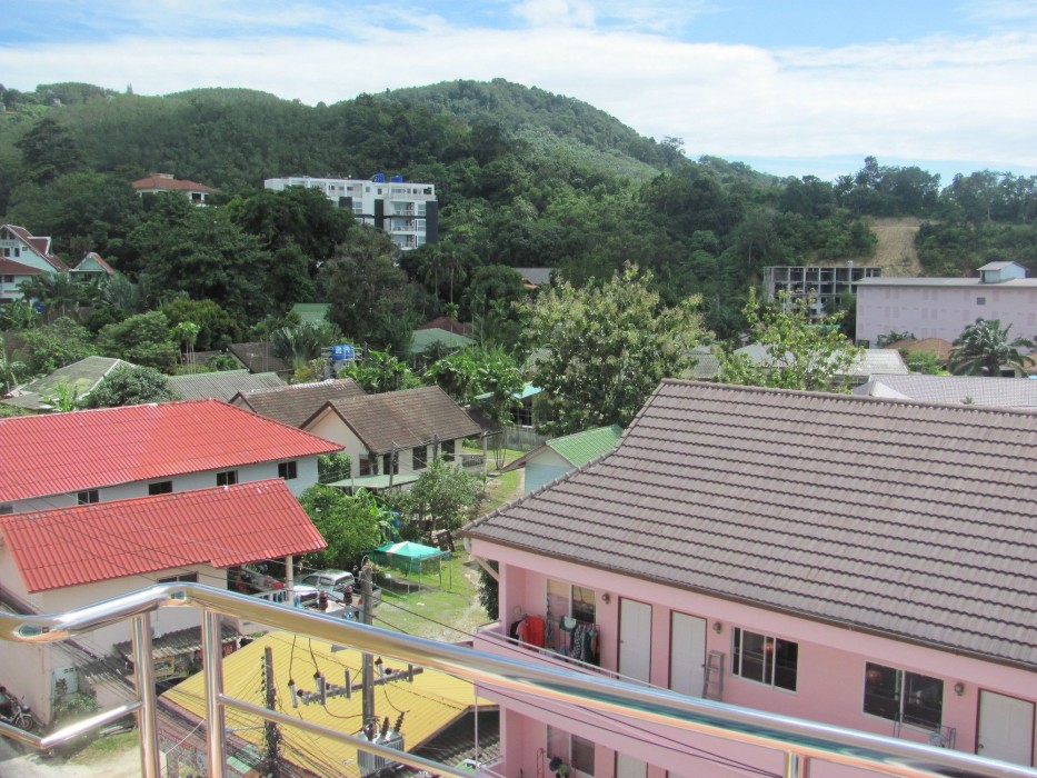 T & C Hotel Patong Beach 33/70