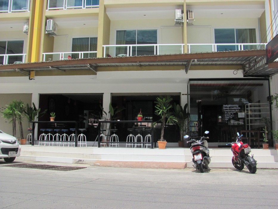 T & C Hotel Patong Beach 25/70
