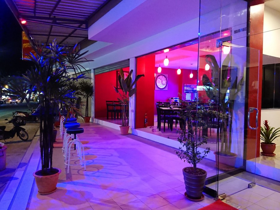 T & C Hotel Patong Beach 47/70