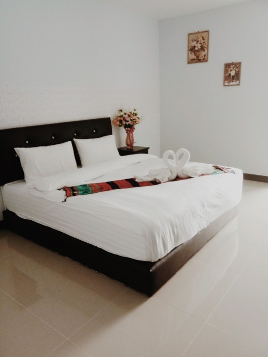 Baanthanthip Hotel 24/43