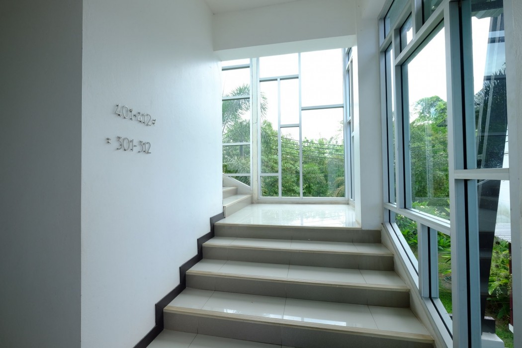I Hotel 32/80