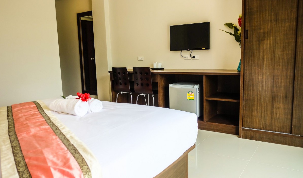 The Room Mahidol Chiang Mai Hotel 12/49