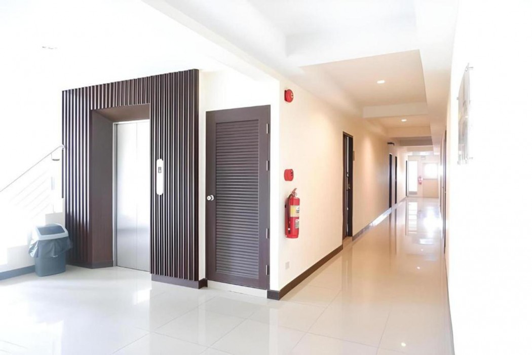 Lobby at Collection O VResotel, NONTHABURI