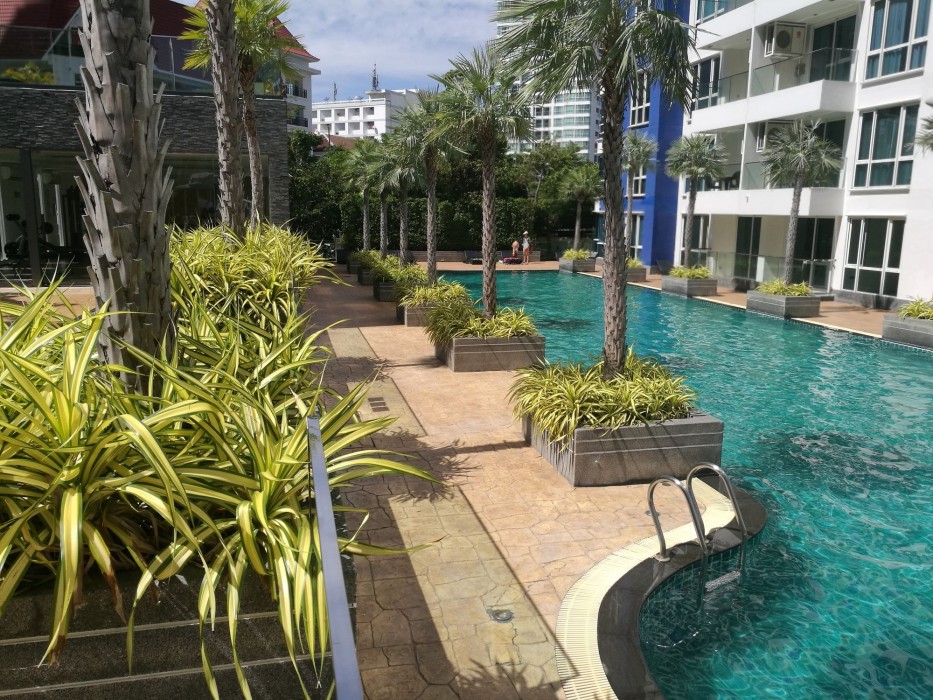 The Cliff Pattaya By Dede 27/100