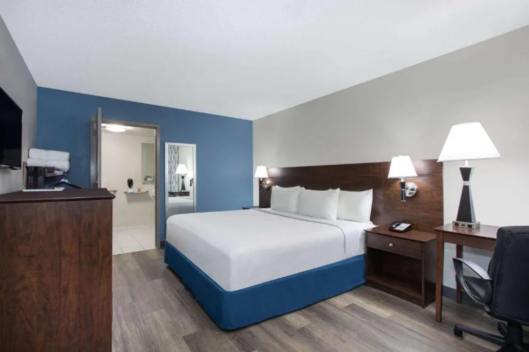 Days Inn by Wyndham Orlando Conv. Center/International Dr 21/43