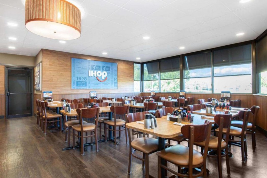 Days Inn by Wyndham Orlando Conv. Center/International Dr 26/43