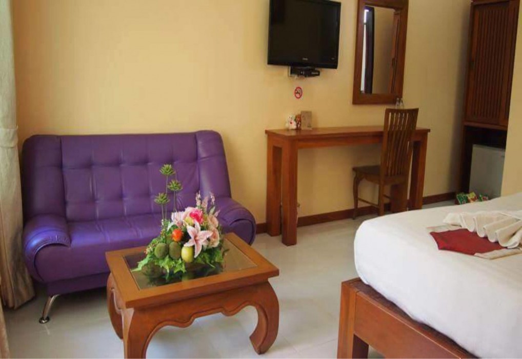 Ruen Narisara Resort 50/75