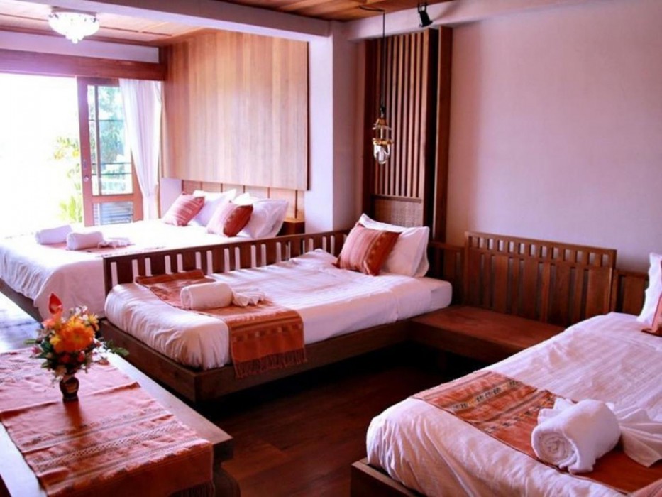 River Bank Resort 15/48