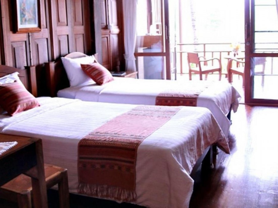 River Bank Resort 17/48