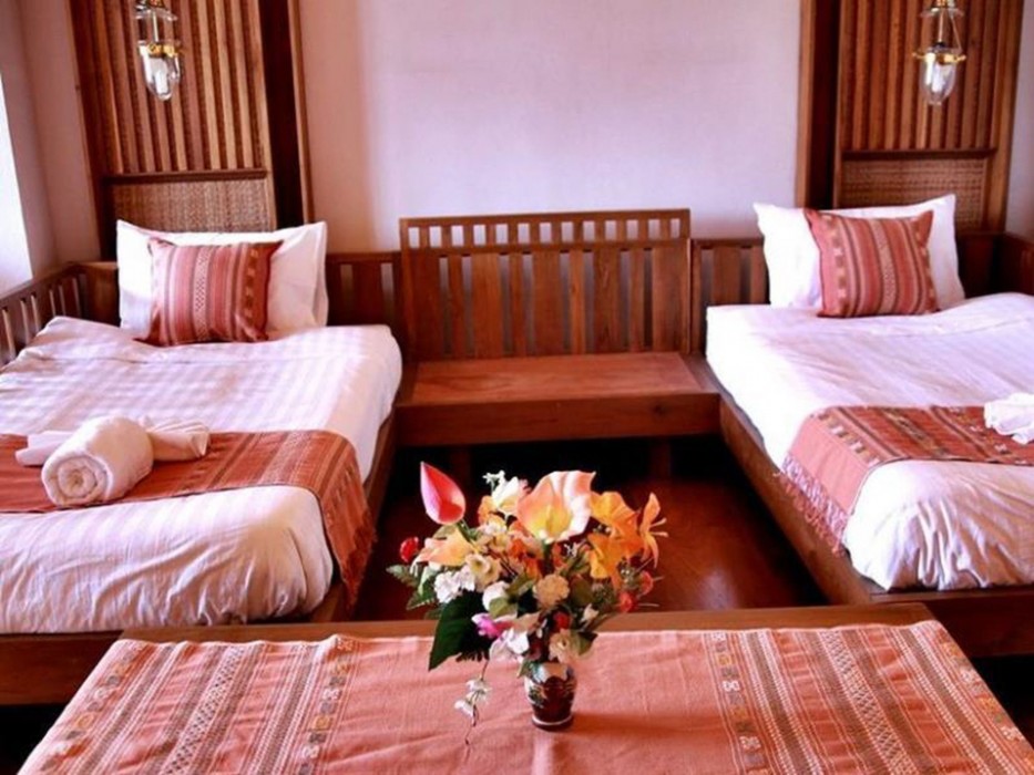River Bank Resort 23/48