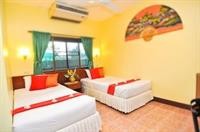 The Golddigger's Resort 38/81