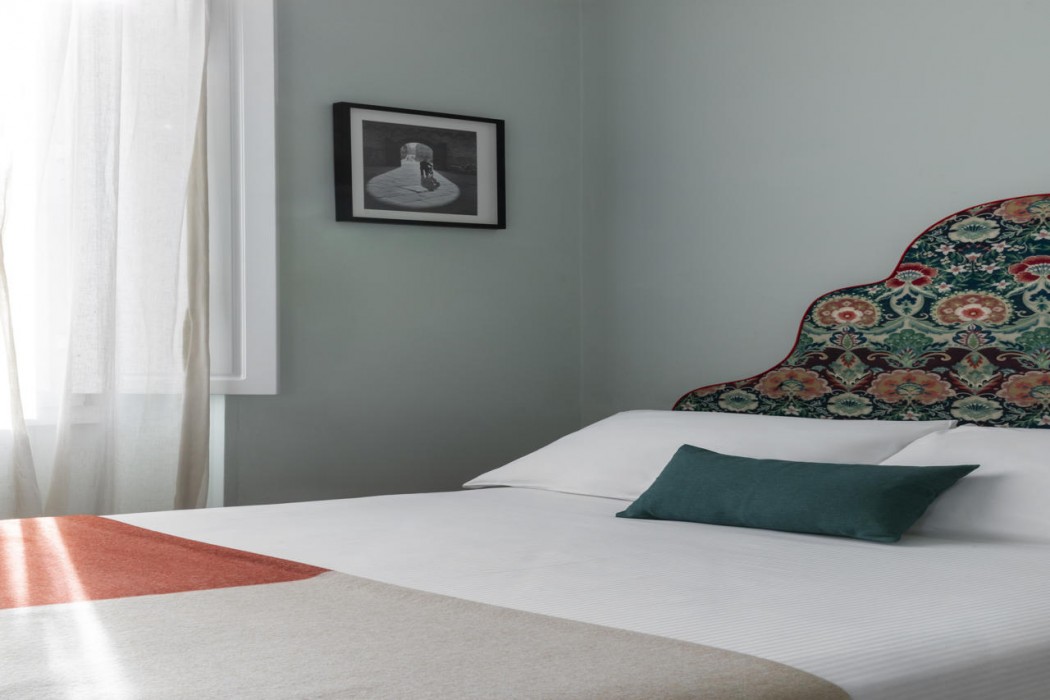 The Galileo Hotel 13/61