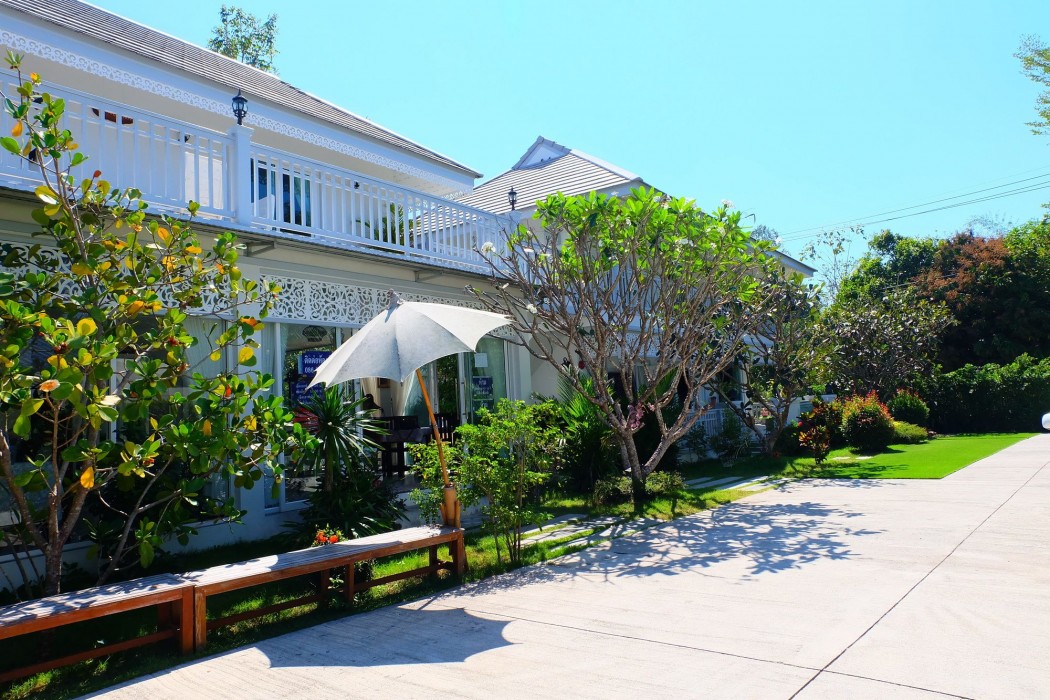 Moeimanee Resort 52/62