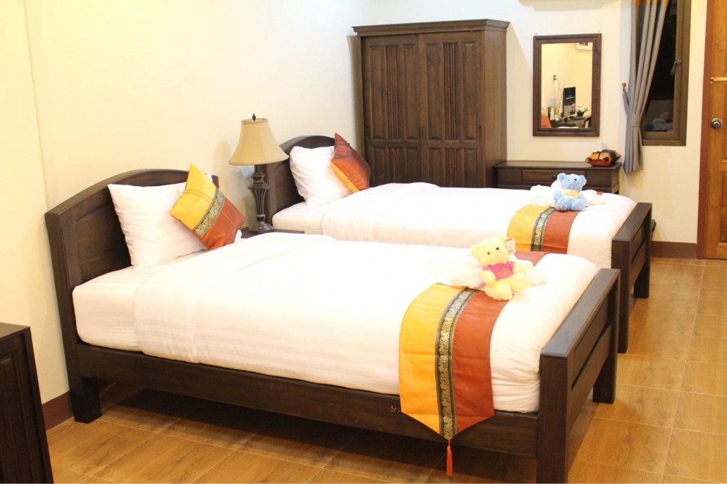 Nan Baankhun Hotel 28/58