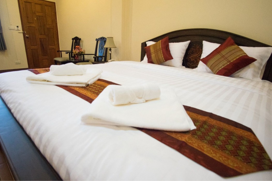 Nan Baankhun Hotel 27/58
