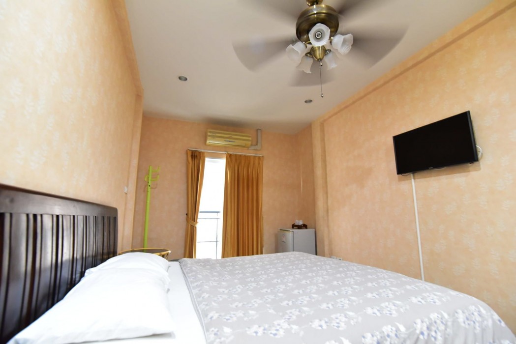 Sansabai House Hotel 9/49