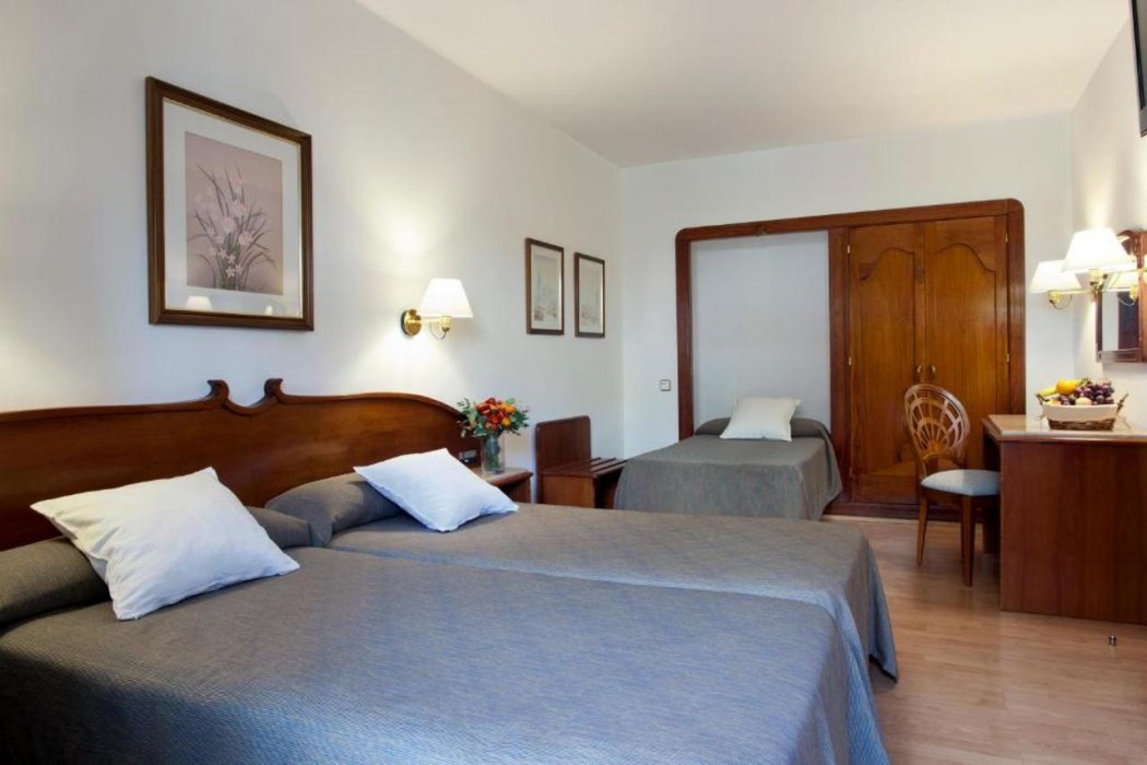 Hotel Gaudi 12/54