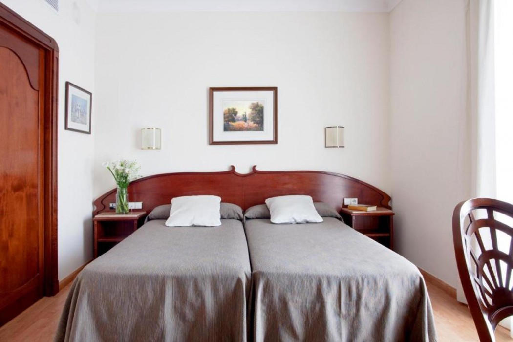 Hotel Gaudi 8/54