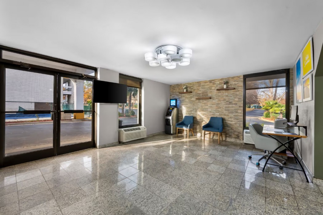 Days Inn By Wyndham Raleigh Midtown 13/60