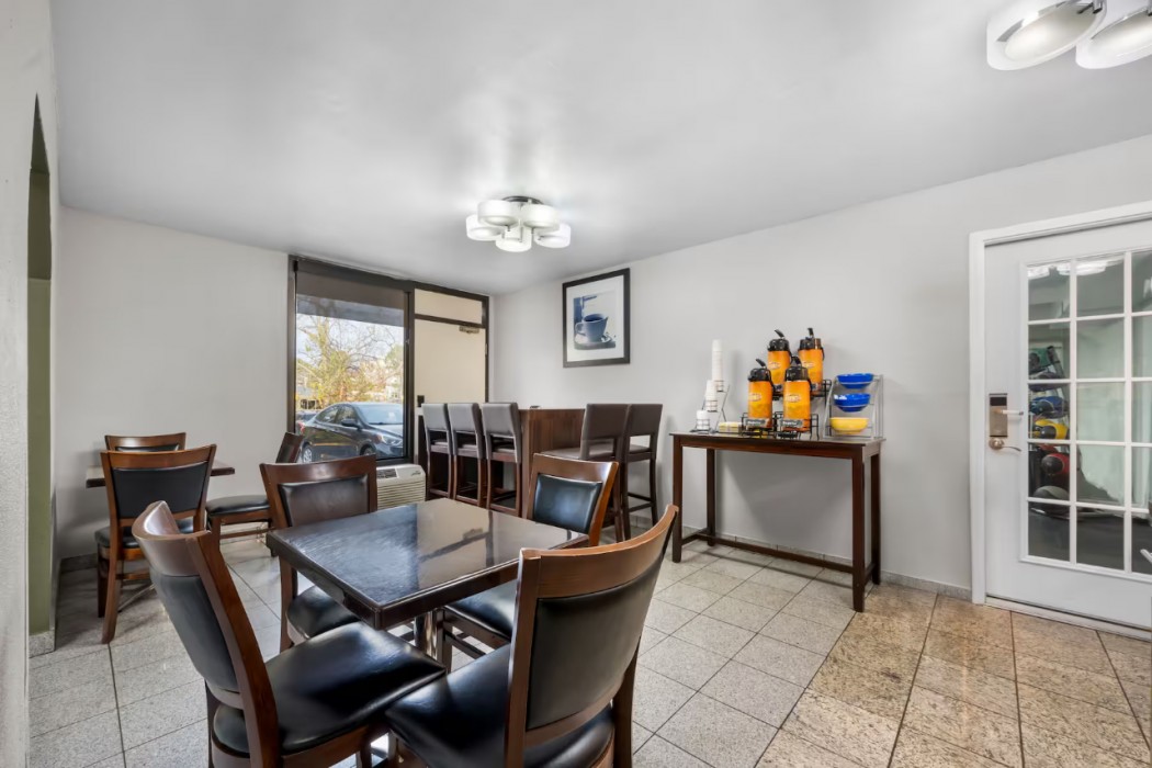 Days Inn By Wyndham Raleigh Midtown 42/60