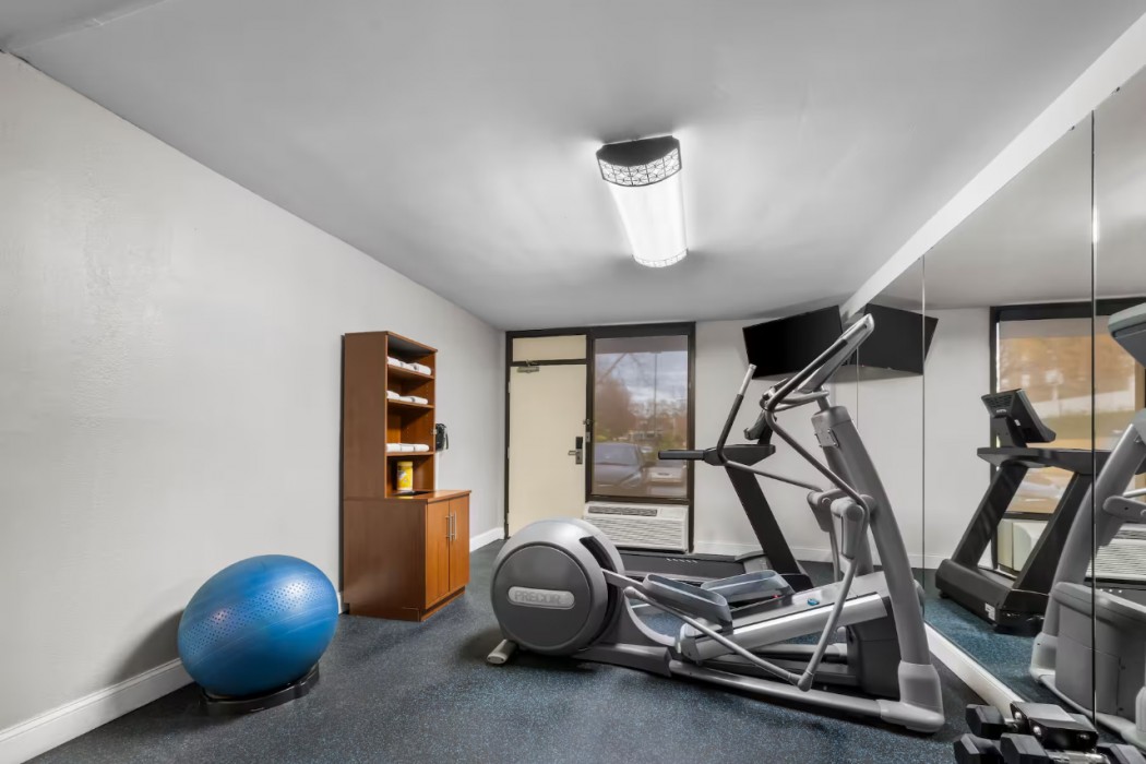 Days Inn By Wyndham Raleigh Midtown 48/60