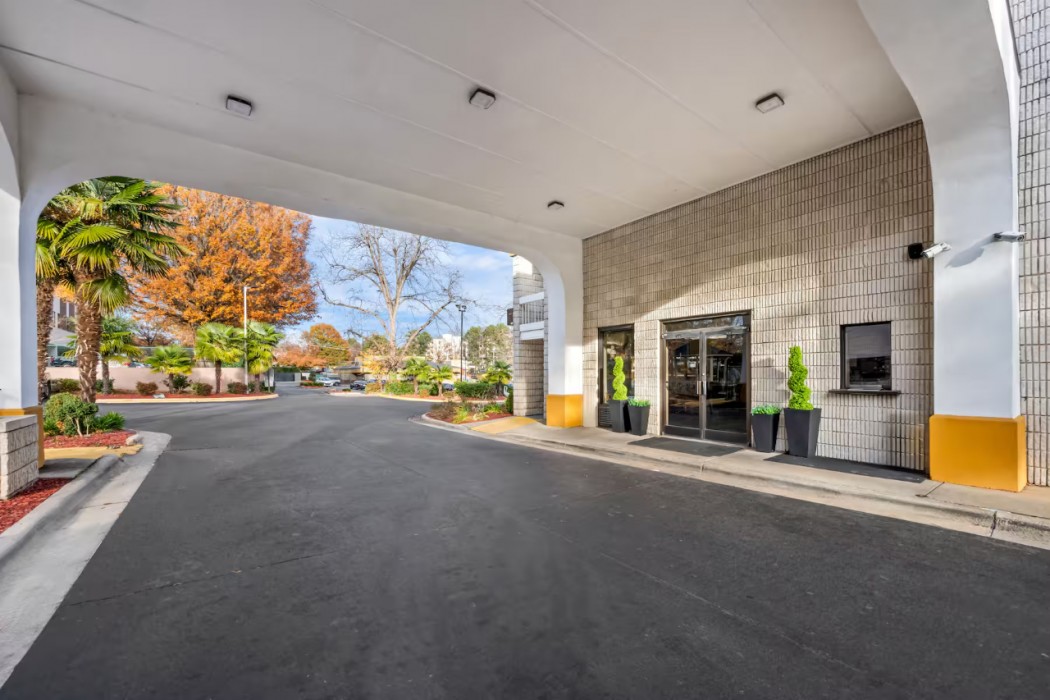 Days Inn By Wyndham Raleigh Midtown 10/60
