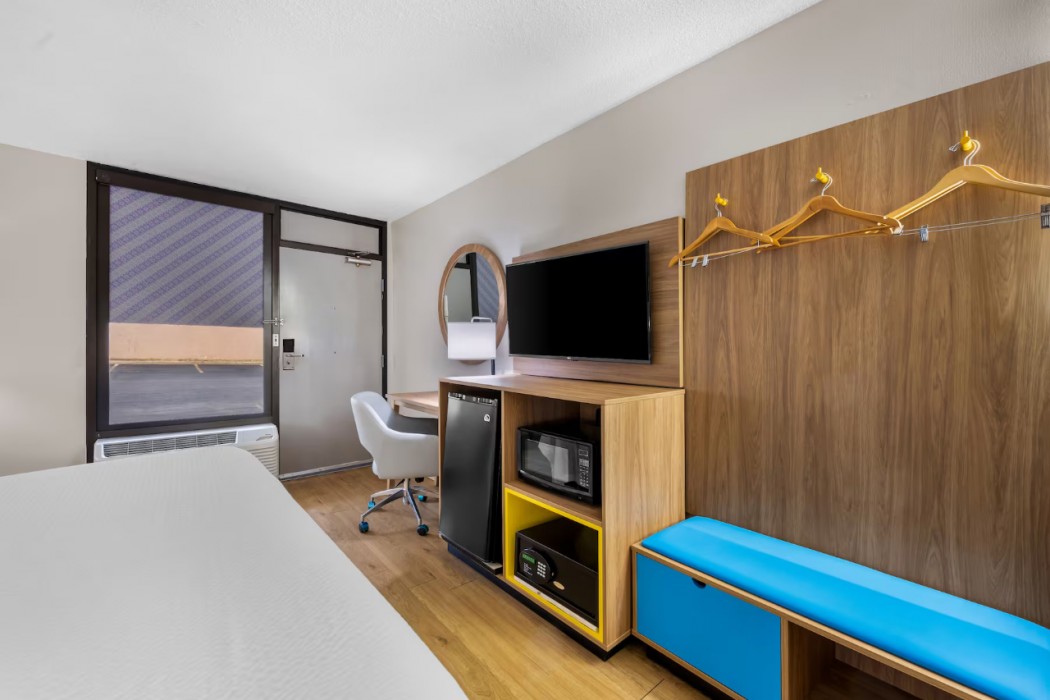 Days Inn By Wyndham Raleigh Midtown 24/60