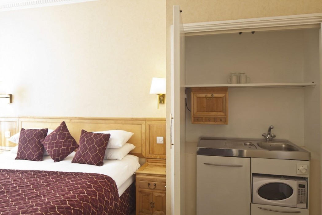 Grange Buckingham Hotel 10/58