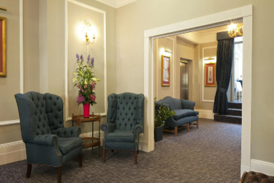 Grange Buckingham Hotel 18/58