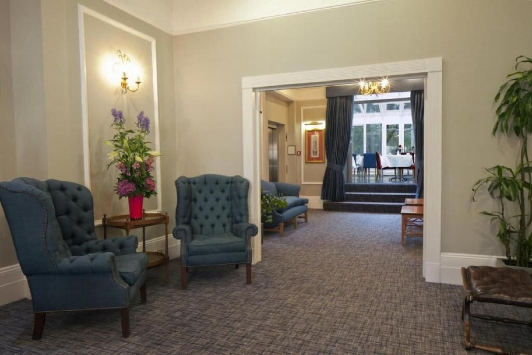 Grange Buckingham Hotel 11/58