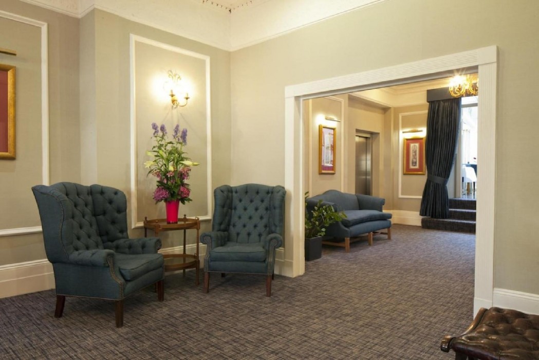 Grange Buckingham Hotel 41/58