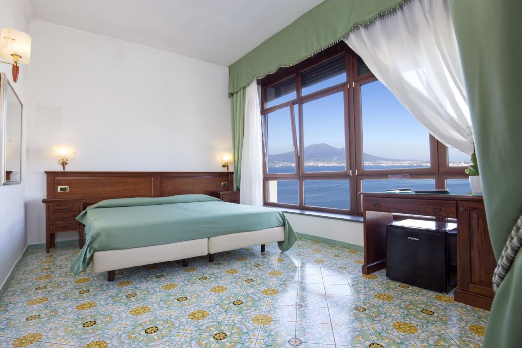 La Panoramica Hotel 10/67