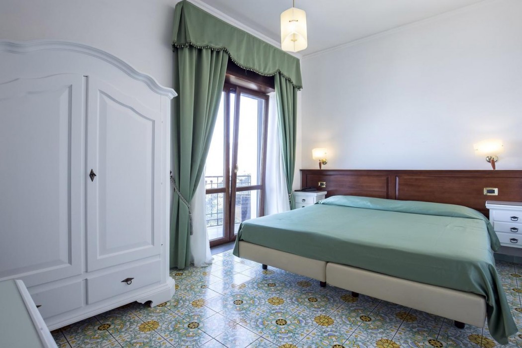 La Panoramica Hotel 46/67