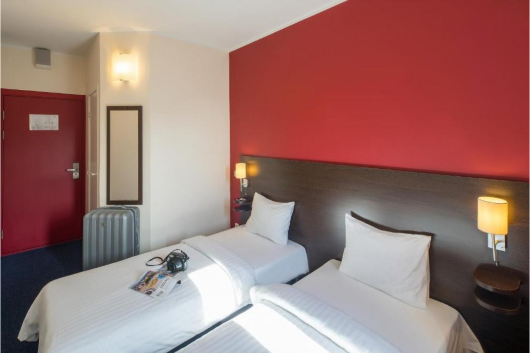 Dodo Hotel 12/40